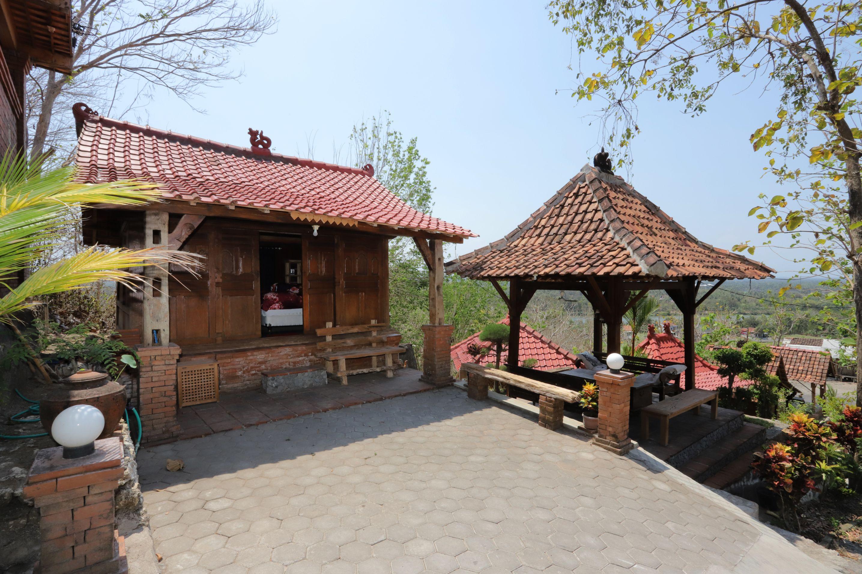 Newalaskuliner & Homestaywatulumbung Kretek Екстер'єр фото