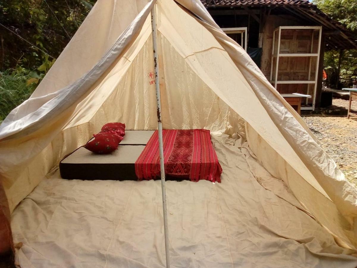 Newalaskuliner & Homestaywatulumbung Kretek Екстер'єр фото