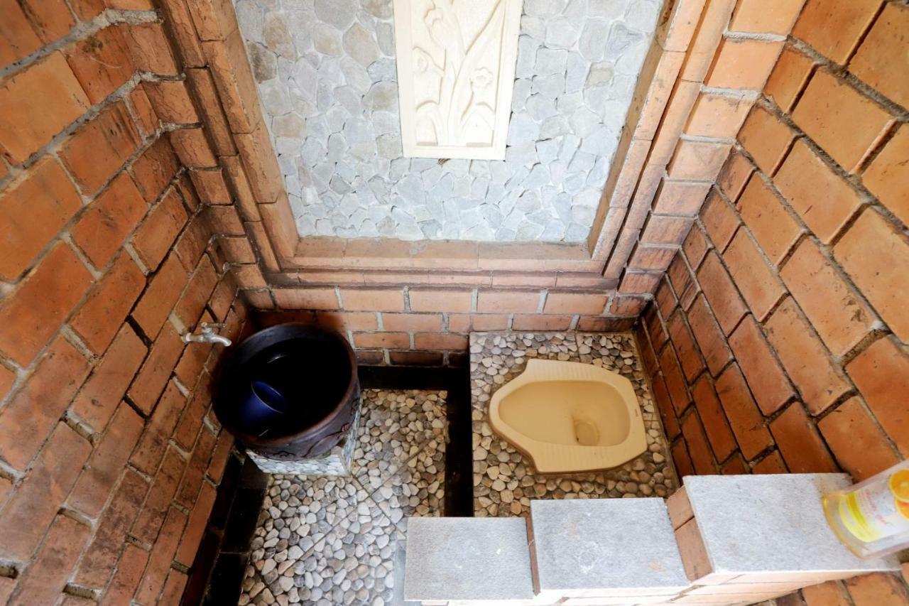 Newalaskuliner & Homestaywatulumbung Kretek Екстер'єр фото